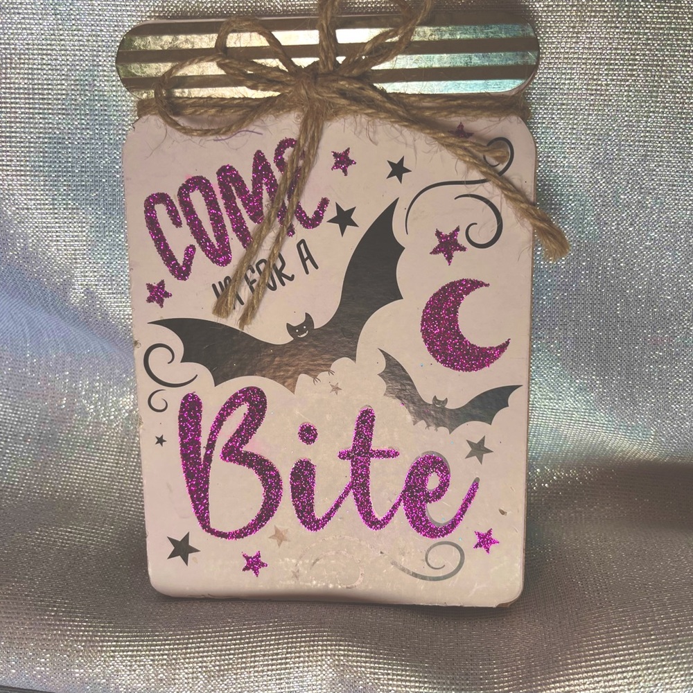 Halloween moon bat wall decor